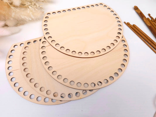 Wooden base for crochet basket with flat edge