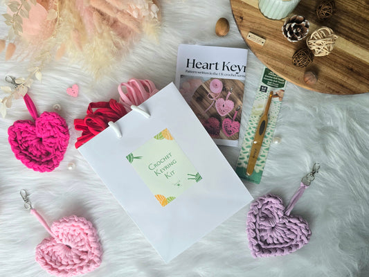 Heart keyring/bagcharm crochet DIY Kit - make 2