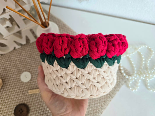 Learn colour change with Tshirt yarn - Rose basket Wednesday 19th August 10am-1pm