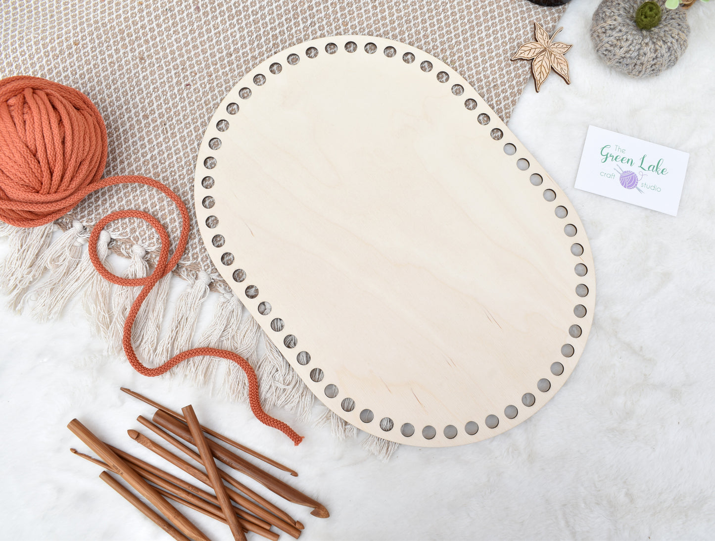 Large 35x25cm rounded rectangle wooden base with 10mm holes