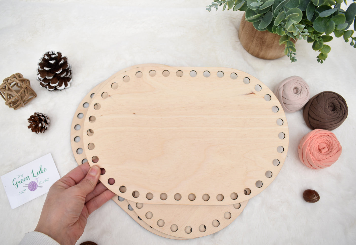 Large 30x20cm rounded rectangle wooden base