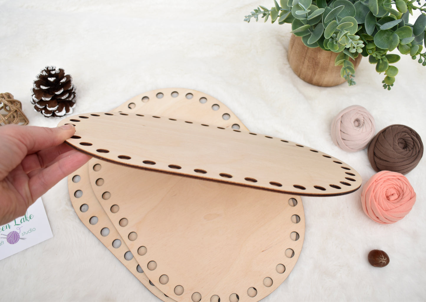 Large 30x20cm rounded rectangle wooden base