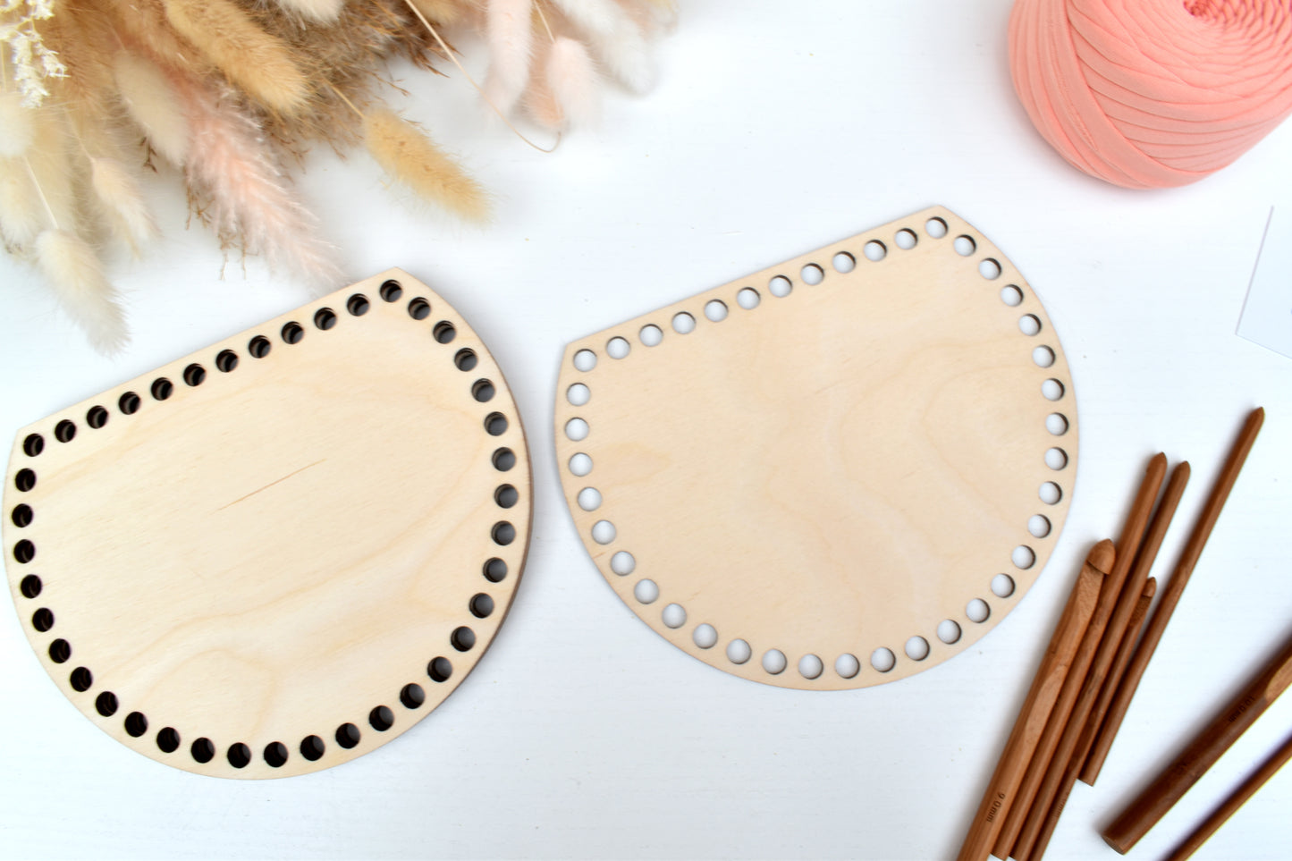 Wooden base for crochet basket with flat edge