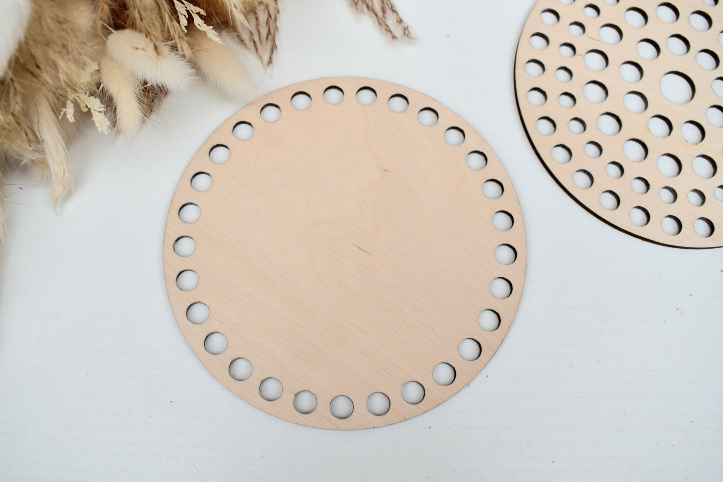 Set of circular wooden top&bottom for crochet basket
