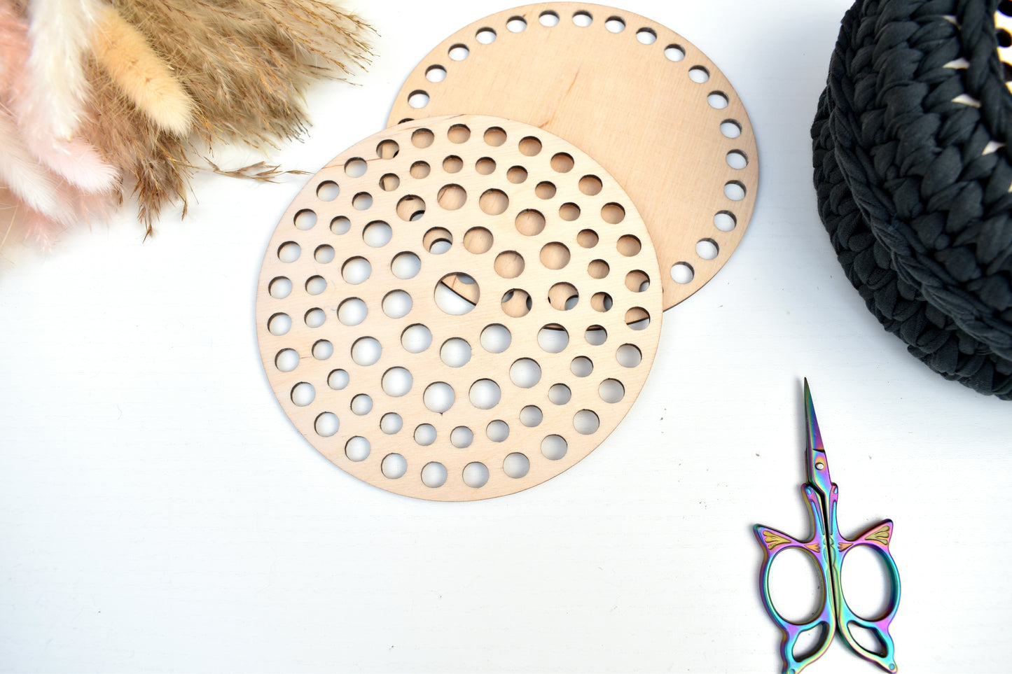 Set of circular wooden top&bottom for crochet basket