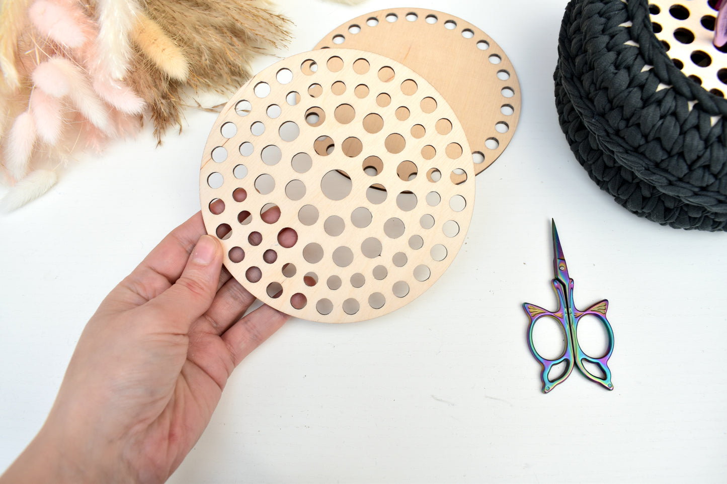 Set of circular wooden top&bottom for crochet basket