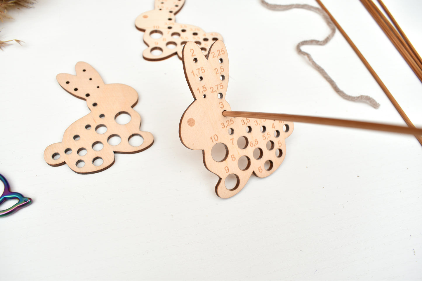 Bunny knitting needle gauge