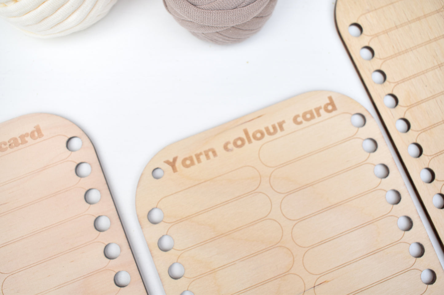 Reusable wooden yarn colour card with 4 options