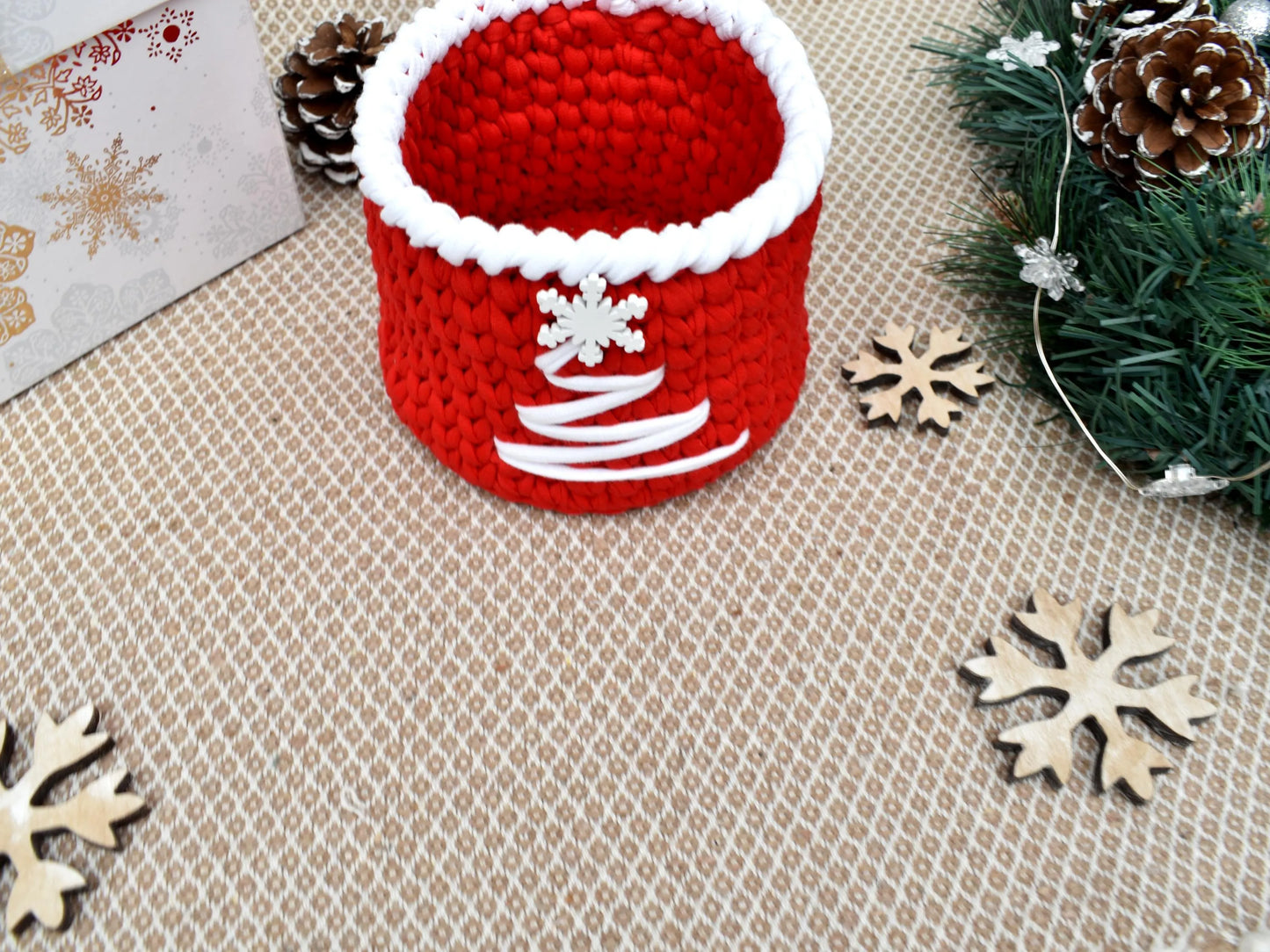 Christmas small red basket