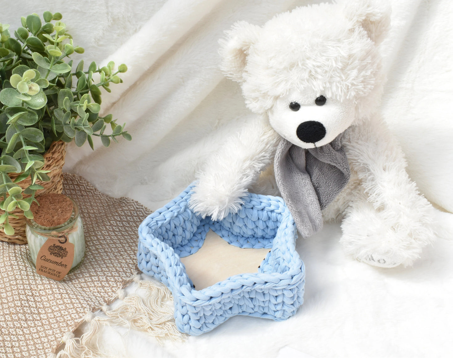 Star crochet basket