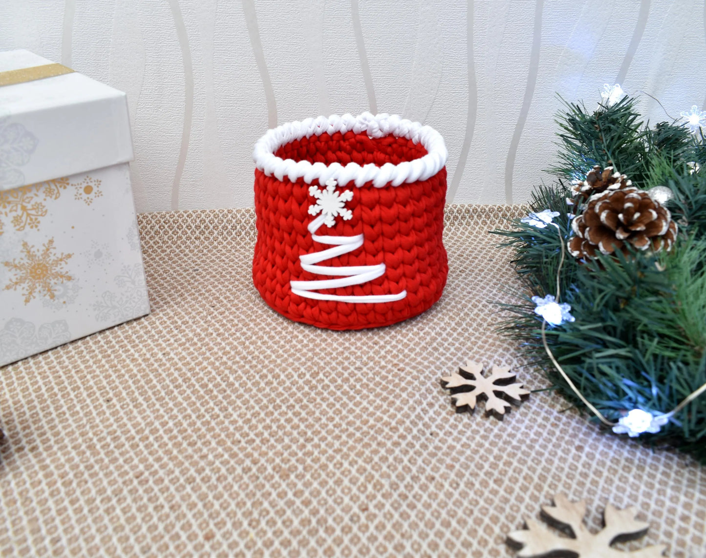 Christmas small red basket