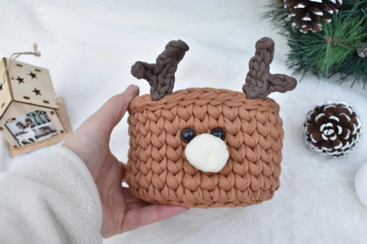 Christmas Deer crochet basket