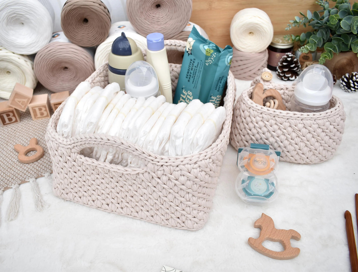 Set of 2 nursery baskets