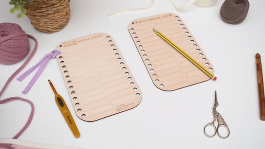 Reusable wooden yarn colour card with 4 options