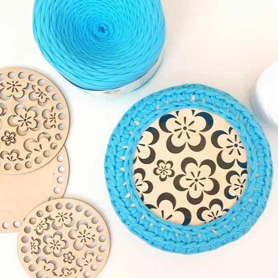 Wooden base Flower Power Design