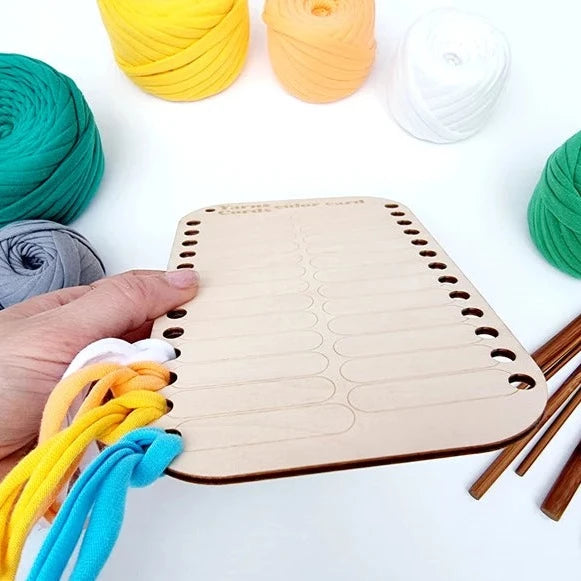 Reusable wooden yarn colour card with 4 options