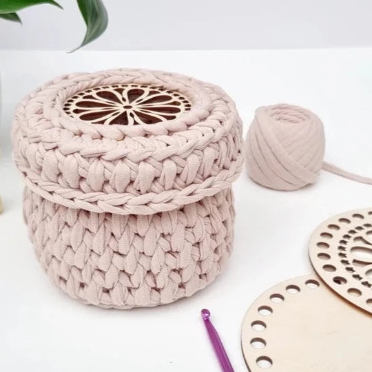 Wooden base Daisy Design