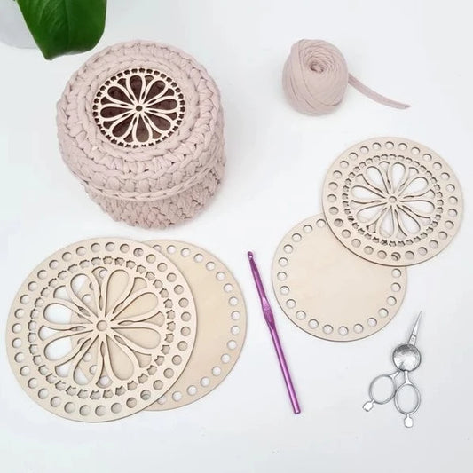 Wooden base Daisy Design
