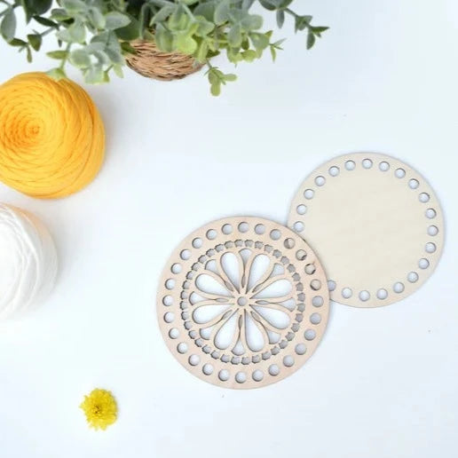 Wooden base Daisy Design