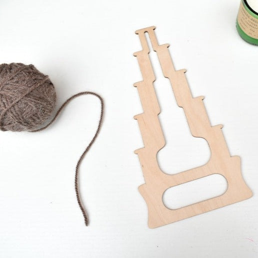 Wooden pom pom maker