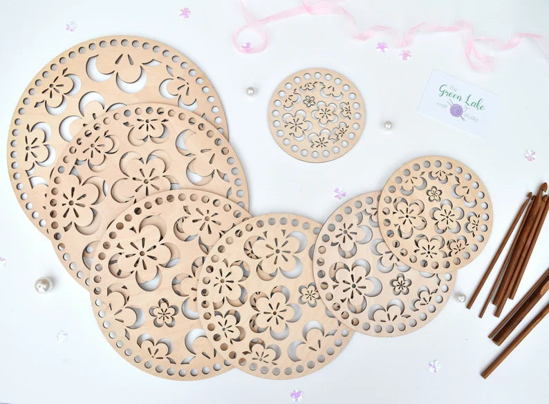 Wooden base Flower Power Design