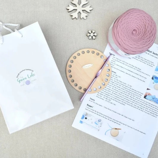 Small Crochet Basket Kit - Waistcoat Stitch