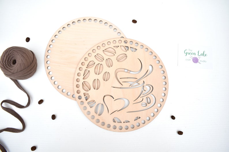 Wooden base coffee lovers design
