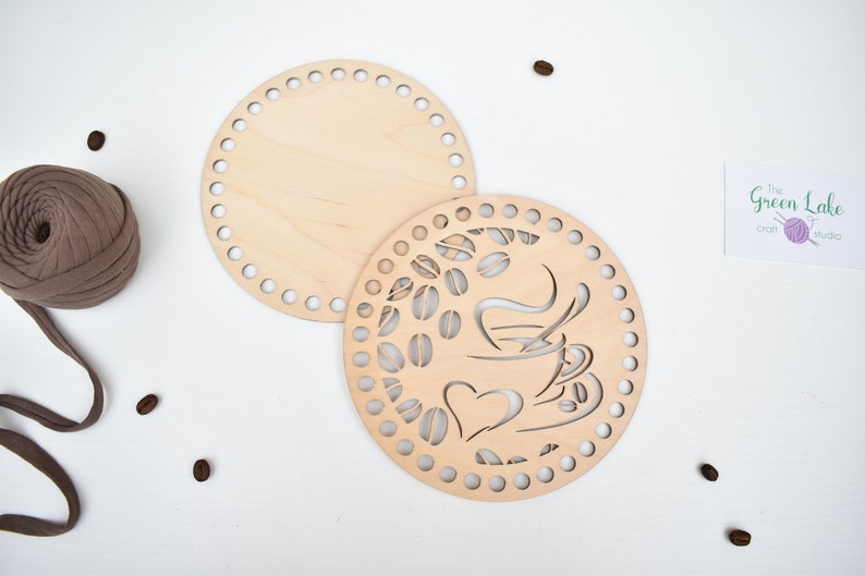 Wooden base coffee lovers design