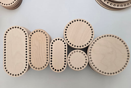 Circular wooden bases set