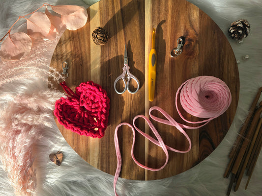 Heart keyring/bagcharm crochet pattern PDF