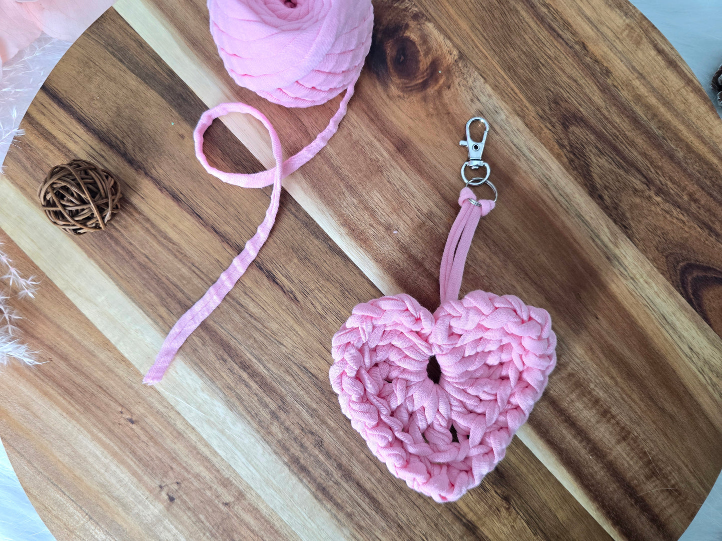 Heart keyring/bagcharm crochet pattern PDF