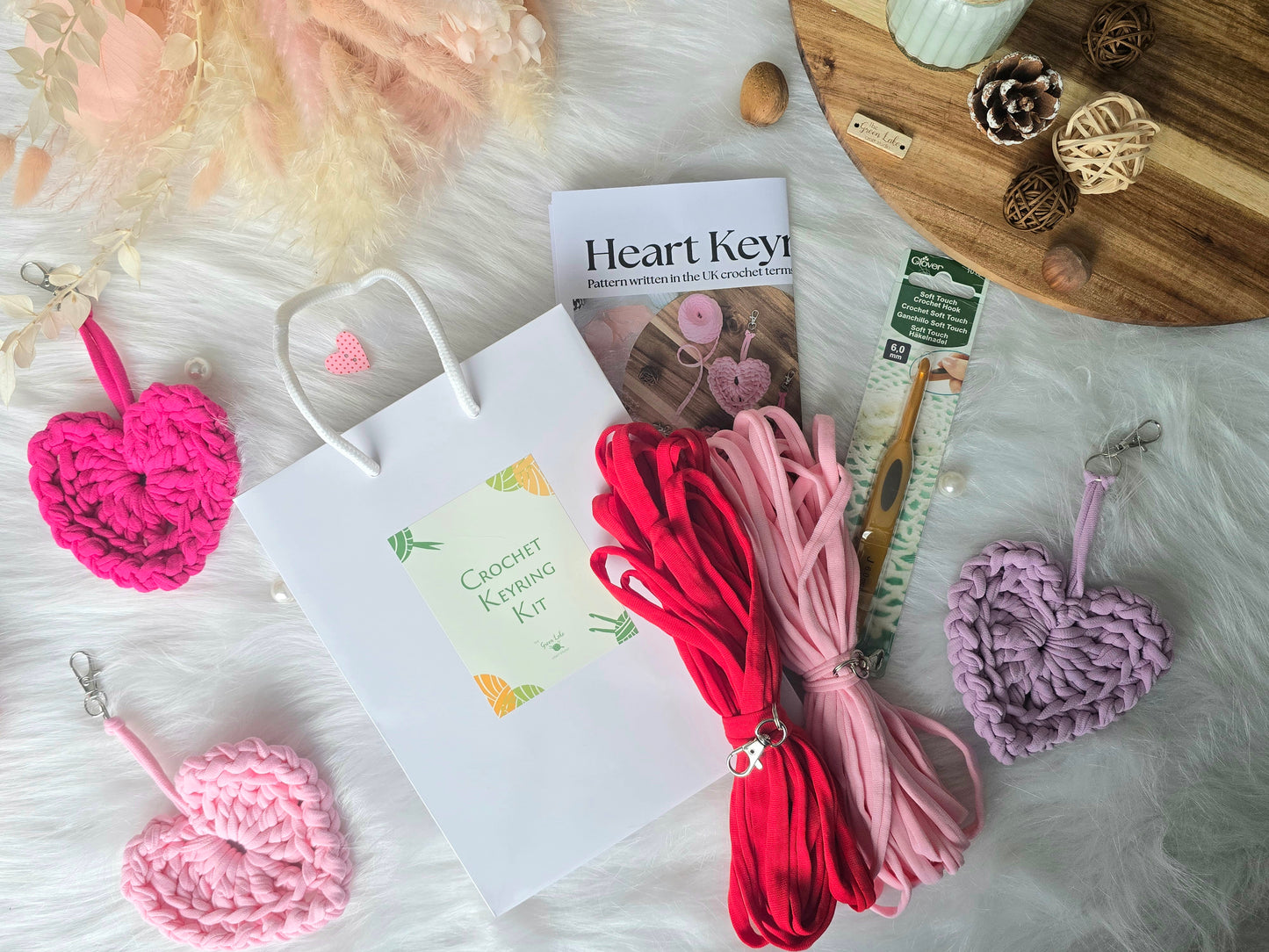 Heart keyring/bagcharm crochet DIY Kit - make 2
