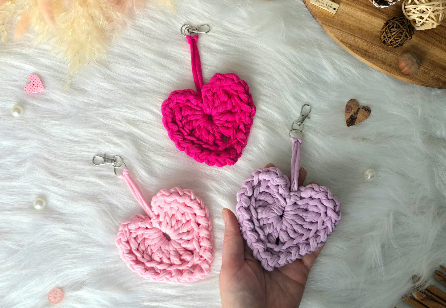 Heart keyring/bagcharm crochet DIY Kit - make 2