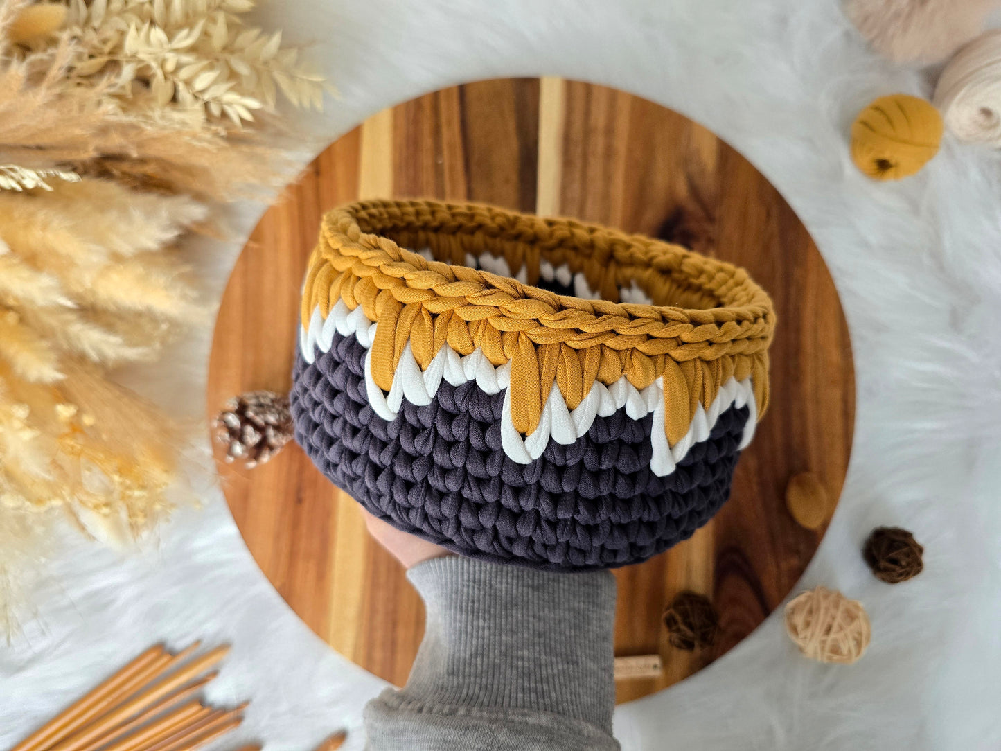 Mountains Under The Sunshine Basket PDF Pattern