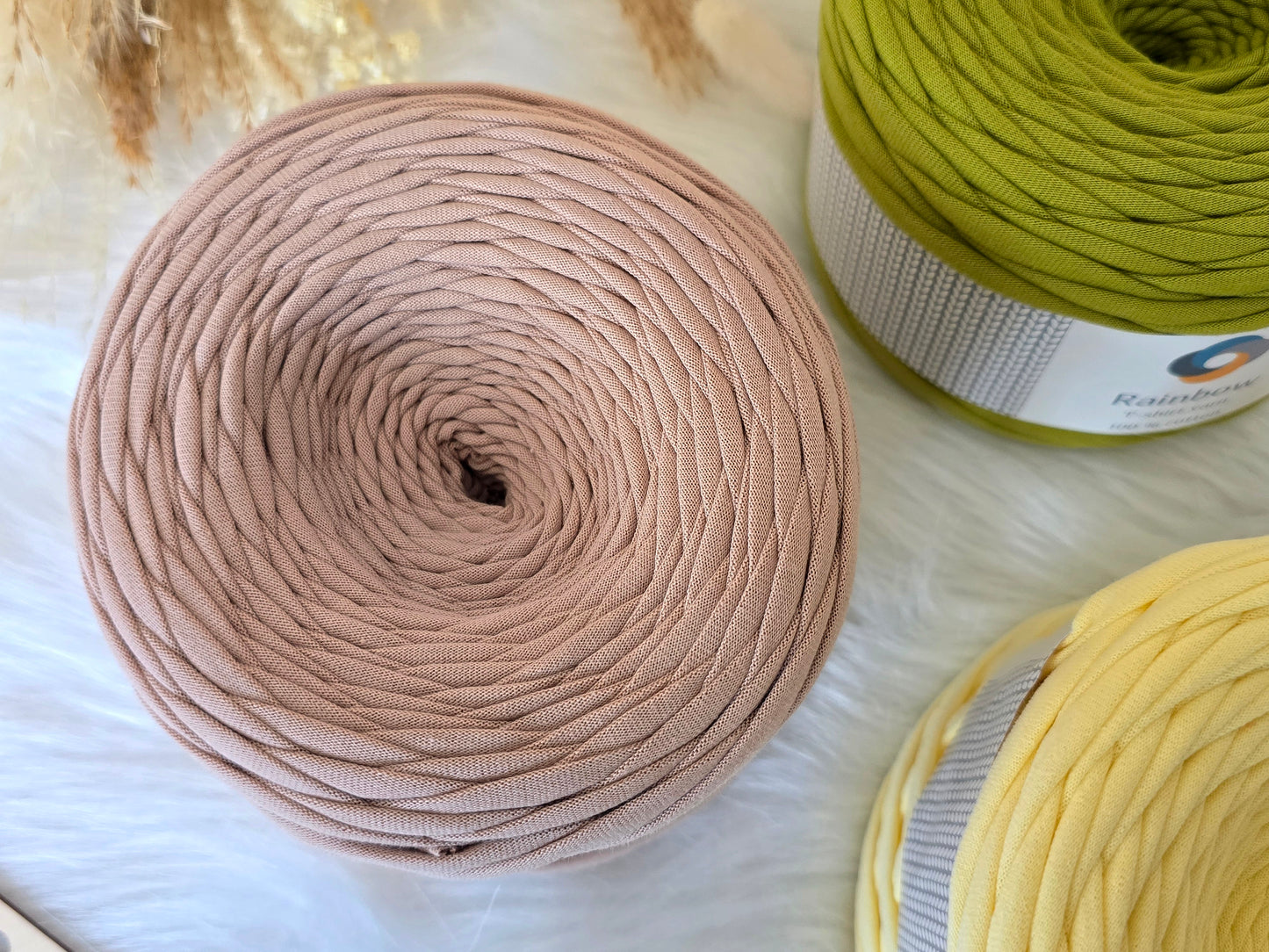 Tshirt yarn 100 meters/110 yards 330-380gr in 7-9mm thickness 100% Cotton Premium quality