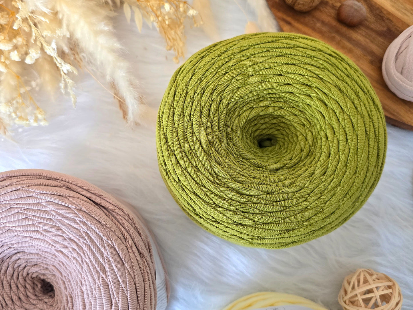 Tshirt yarn 100 meters/110 yards 330-380gr in 7-9mm thickness 100% Cotton Premium quality