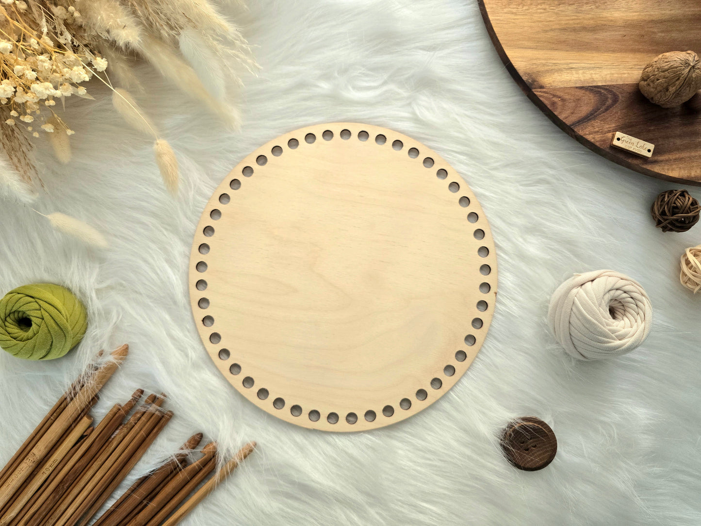 Circular wooden base: Various sizes with 8mm holes for making baskets Suitable for Tshirt yarn or 5mm cord