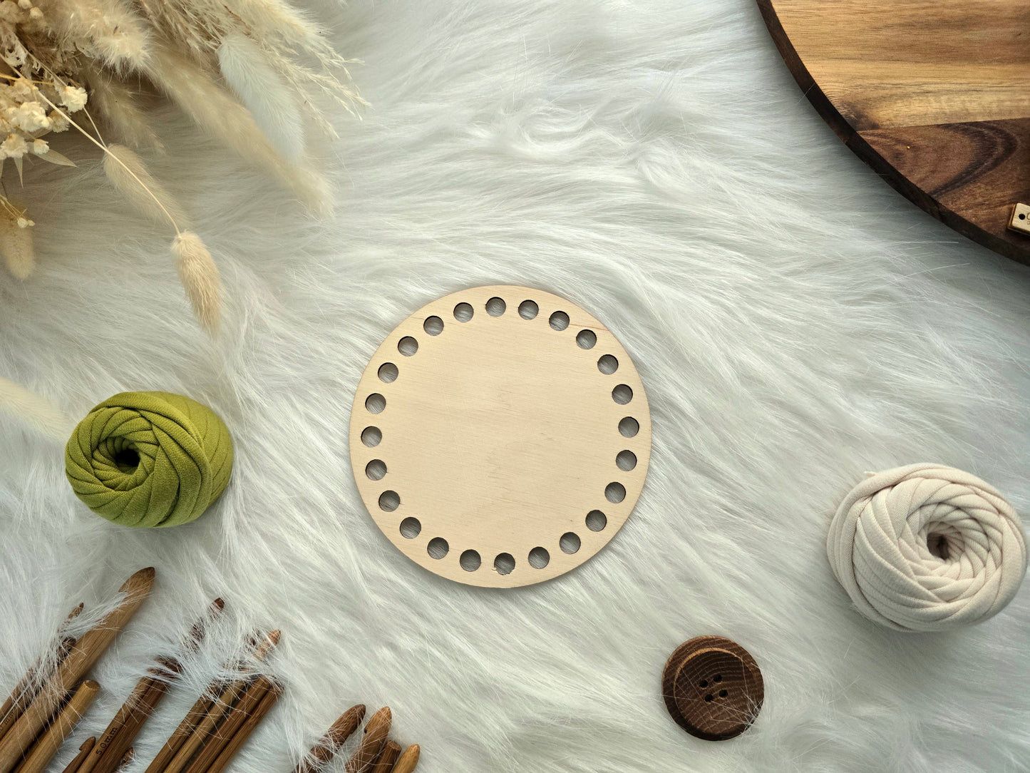 Circular wooden base: Various sizes with 8mm holes for making baskets Suitable for Tshirt yarn or 5mm cord