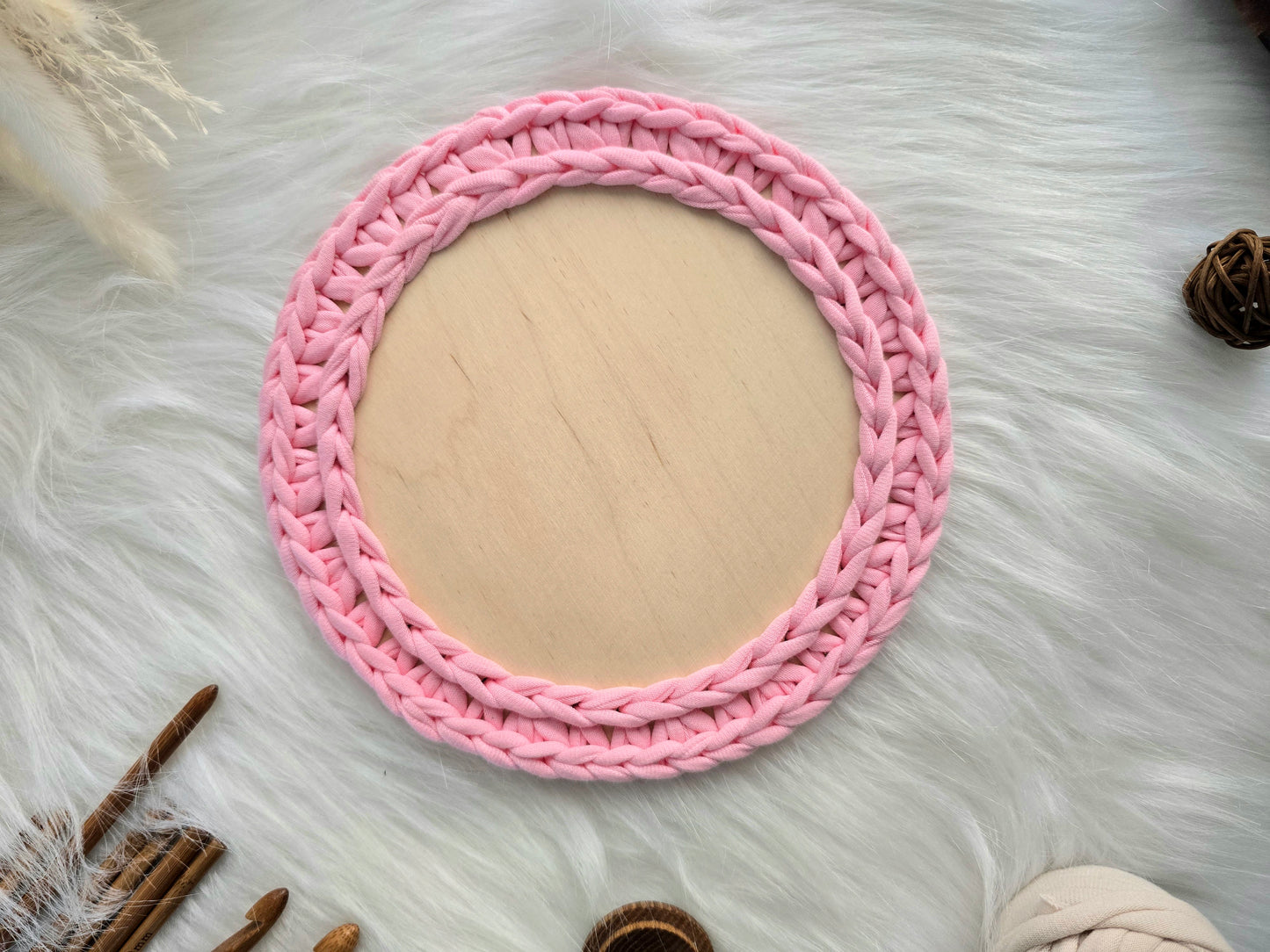 Circular wooden base: Various sizes with 8mm holes for making baskets Suitable for Tshirt yarn or 5mm cord