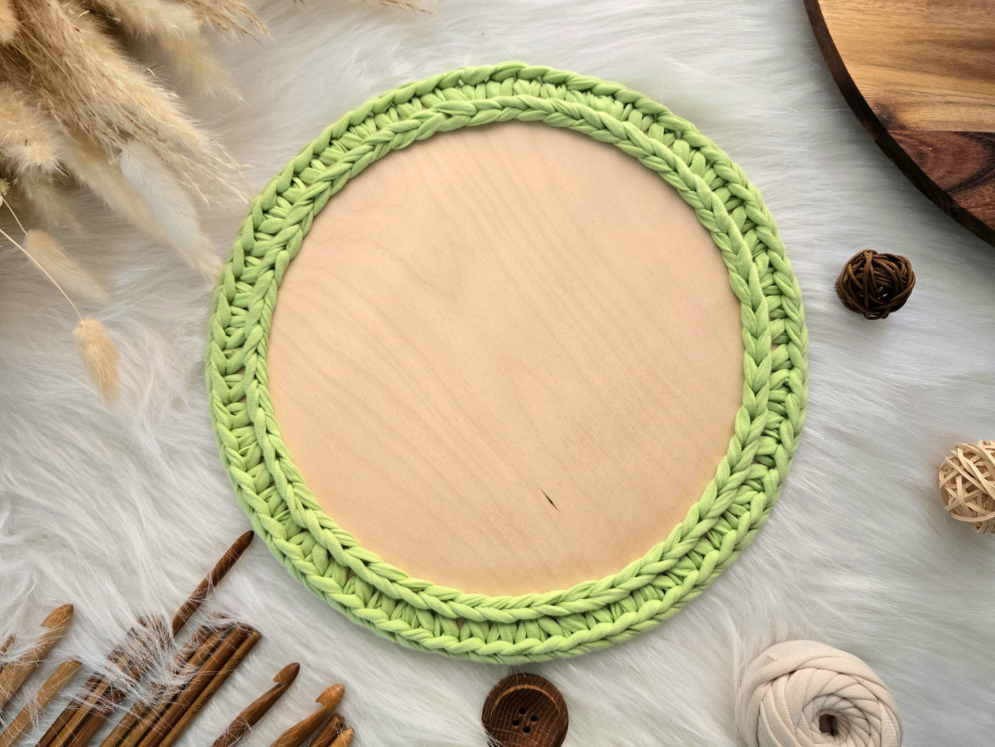 Circular wooden base: Various sizes with 8mm holes for making baskets Suitable for Tshirt yarn or 5mm cord