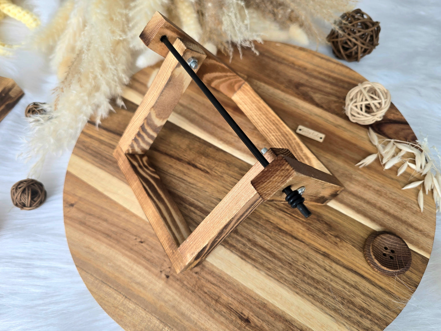 Wooden yarn holder