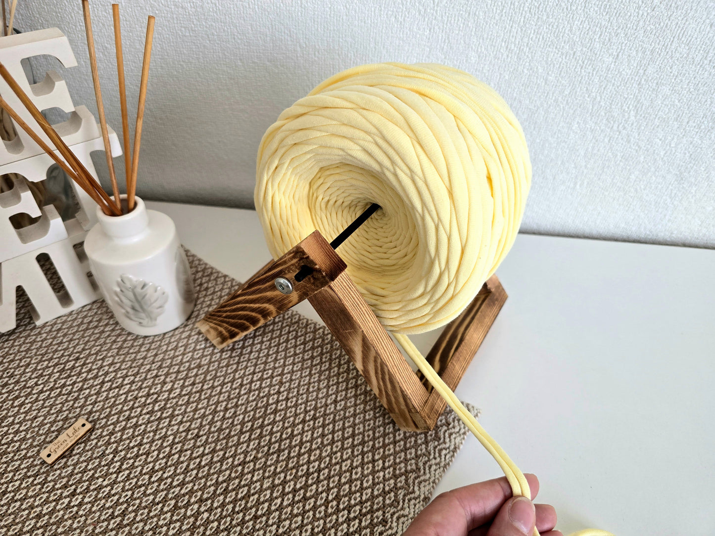 Wooden yarn holder