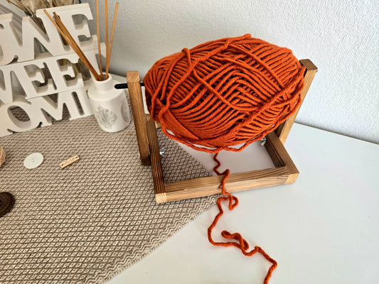 Wooden yarn holder Large