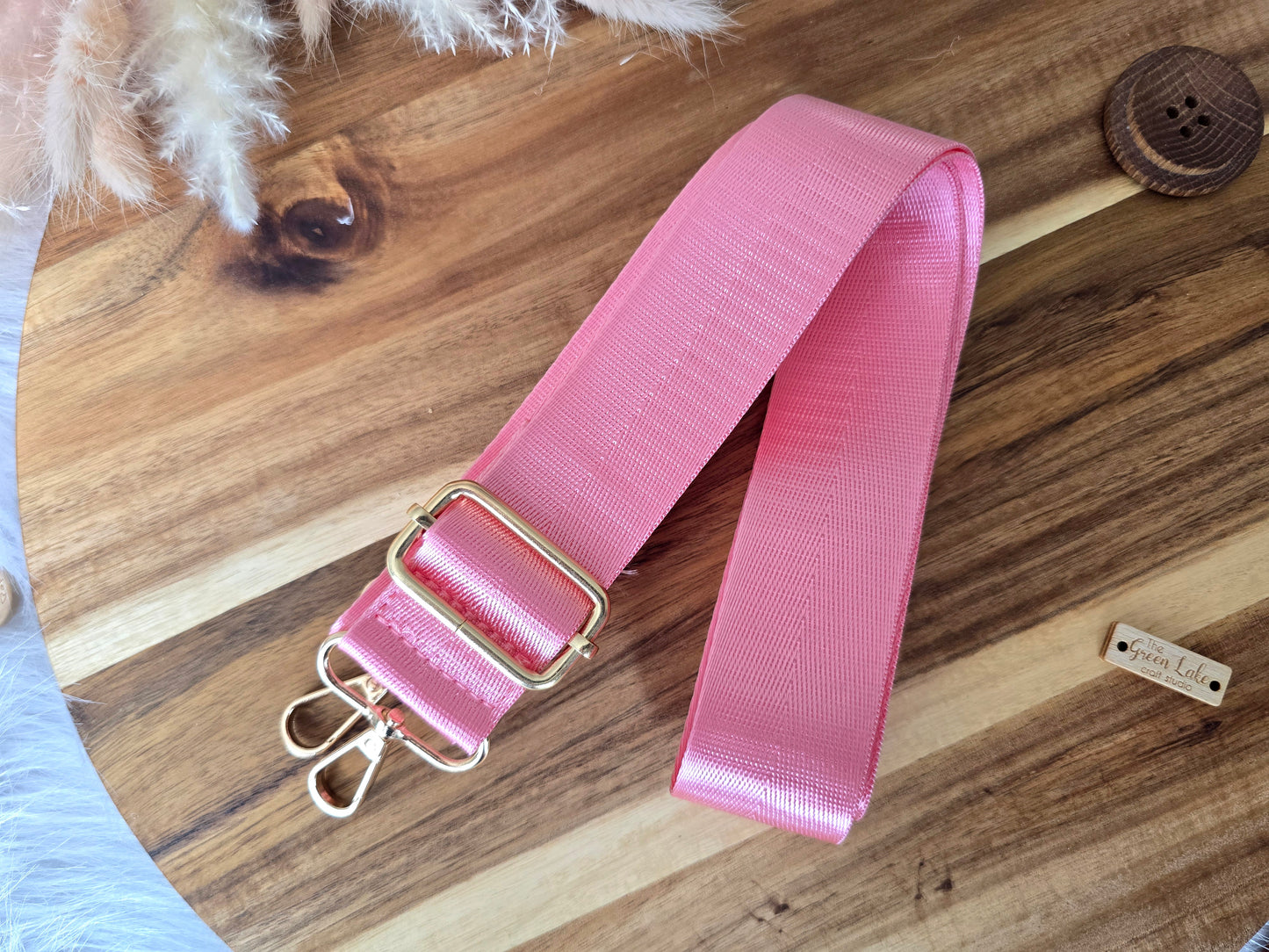 Bag straps plain with golden hardware
