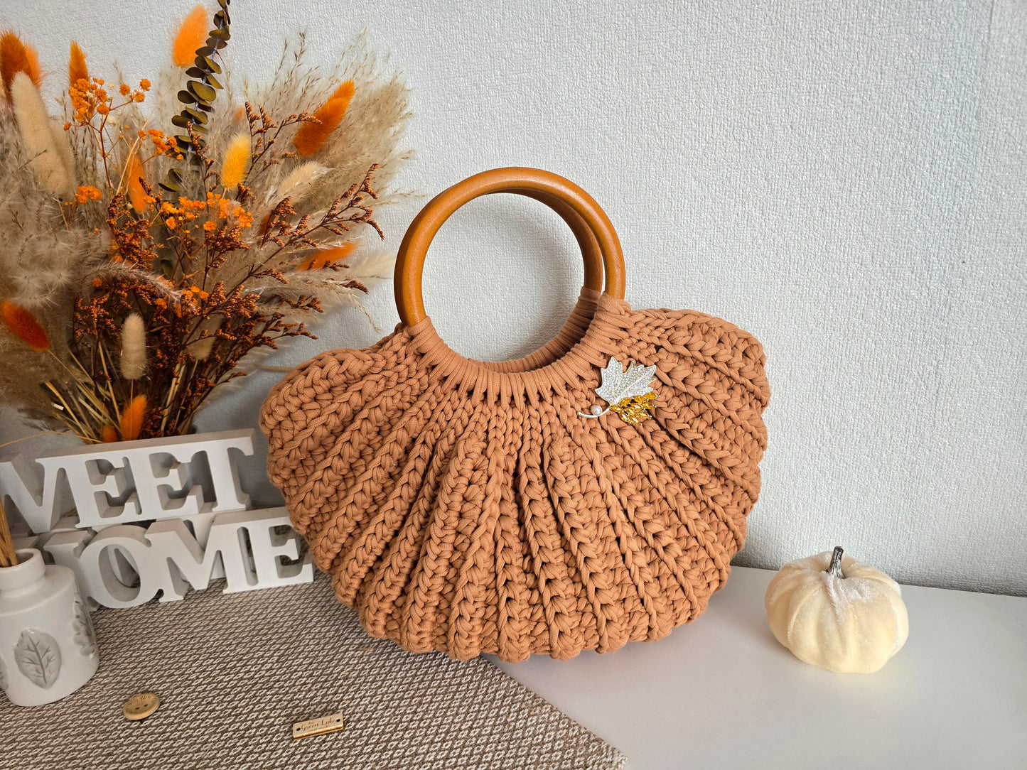 Crochet Gemma Shell Bag with circular handles: various colours