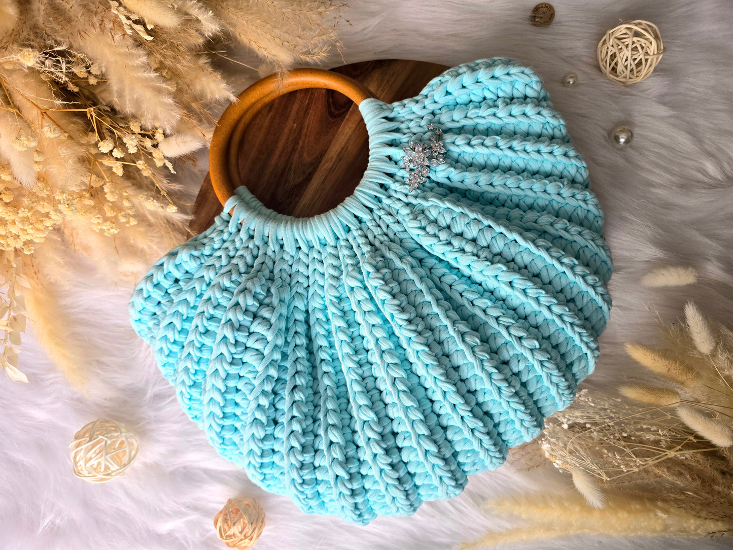 Learn to crochet Gemma Shell bag workshop on Wednesday September 16th 1pm-5pm