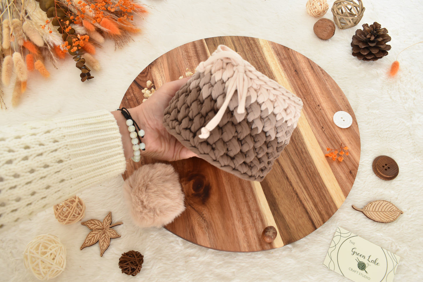 Crochet Storage Basket: Makeup brush, hair accessories holder