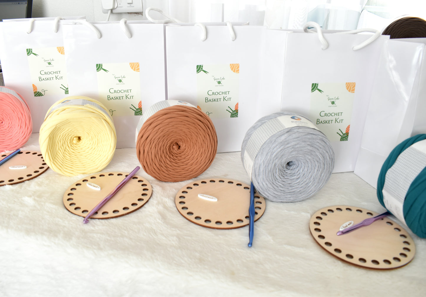 Small Crochet Basket Kit - Waistcoat Stitch