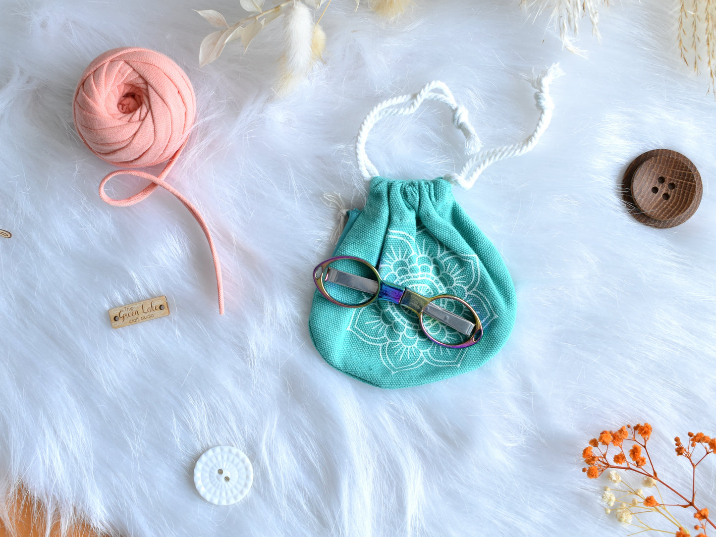 Sewing Craft Scissors with mint green case