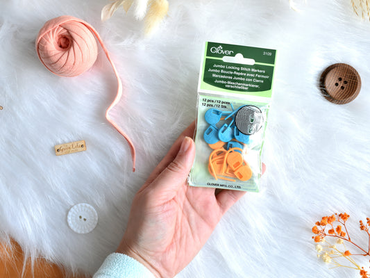 Clover large stitch markers: pack of 12pcs